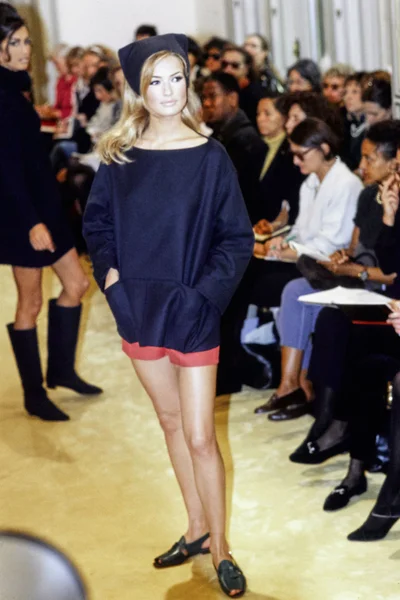 Look 43